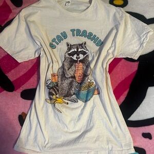 Fruit of the Loom Cream T Shirt with Raccoon Print